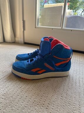 Reebok high tops retro kicks